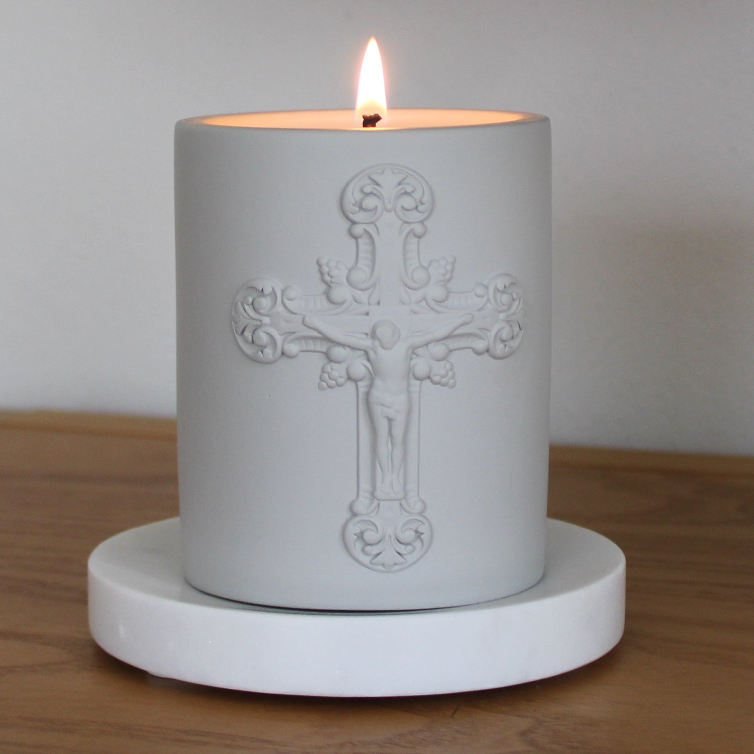 Santa Cruz SAINT Candle: Nadu Sandalwood