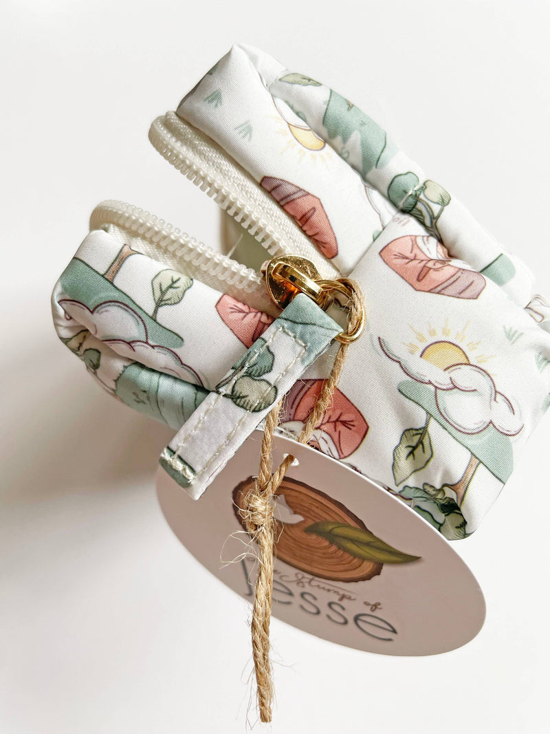 The Good Shepherd Lightweight Puffer Pouch