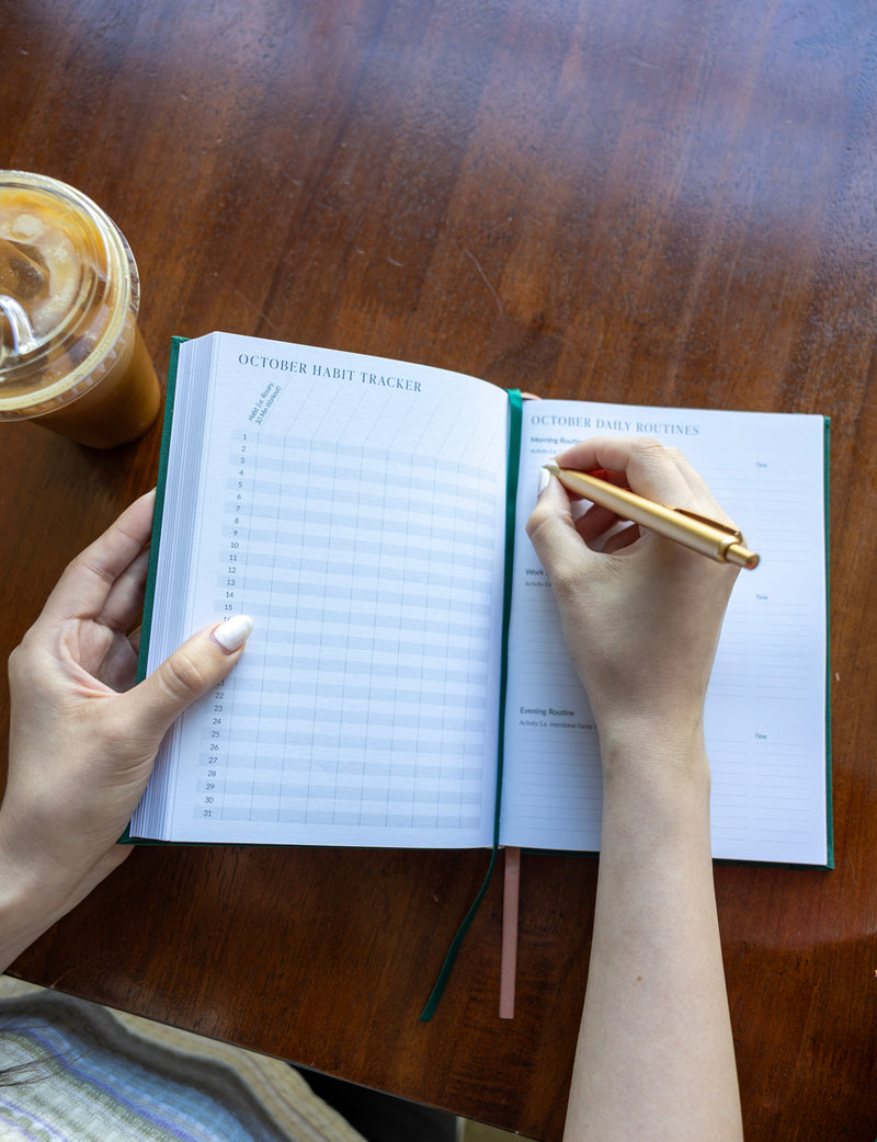 Catholic Women’s Planner – Solé Weekly Faith Planner with Goals & Devotions